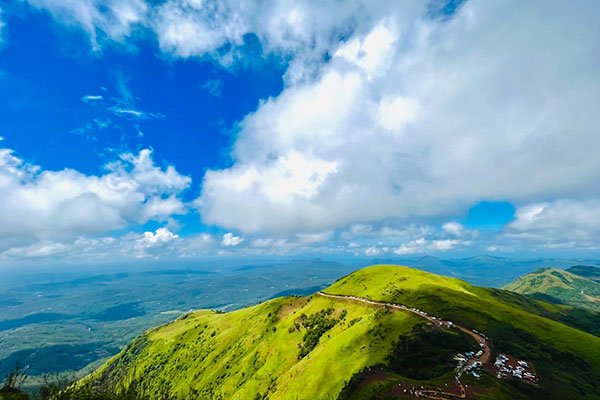 MS-Holidays-Mysuru-Mullayanagiri-Peak