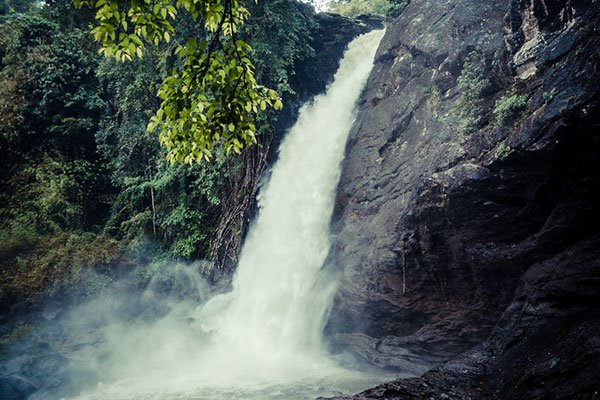 MS-Holidays-Mysuru-Soochipara-Waterfalls