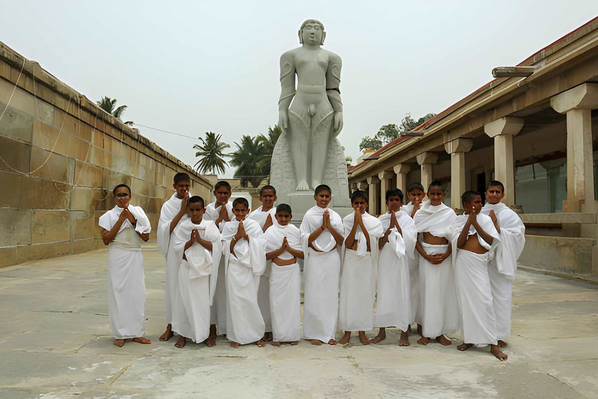 MS-Holidays-Mysuru-Bahubali-statue