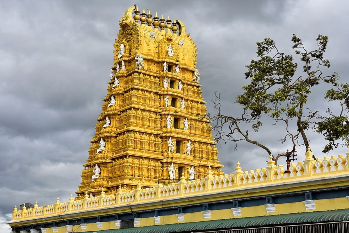 MS-Holidays-Mysuru-Chamundi-Hill-&-Chamundeshwari-Temple