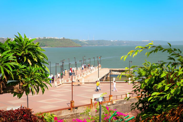 MS-Holidays-Mysuru-Dona-Paula-View-Point