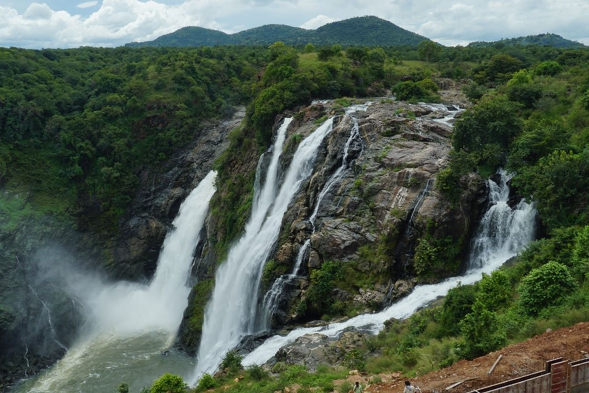MS-Holidays-Mysuru-Gangachukki-Falls