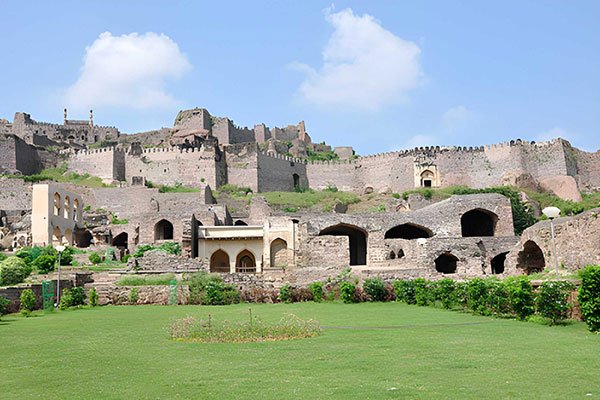 Round Trip Cabs in Mysuru