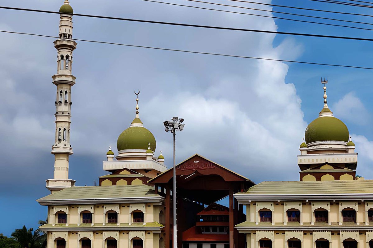 MS-Holidays-Mysuru-Malik-Deenar-Juma-Masjid-Thalangara