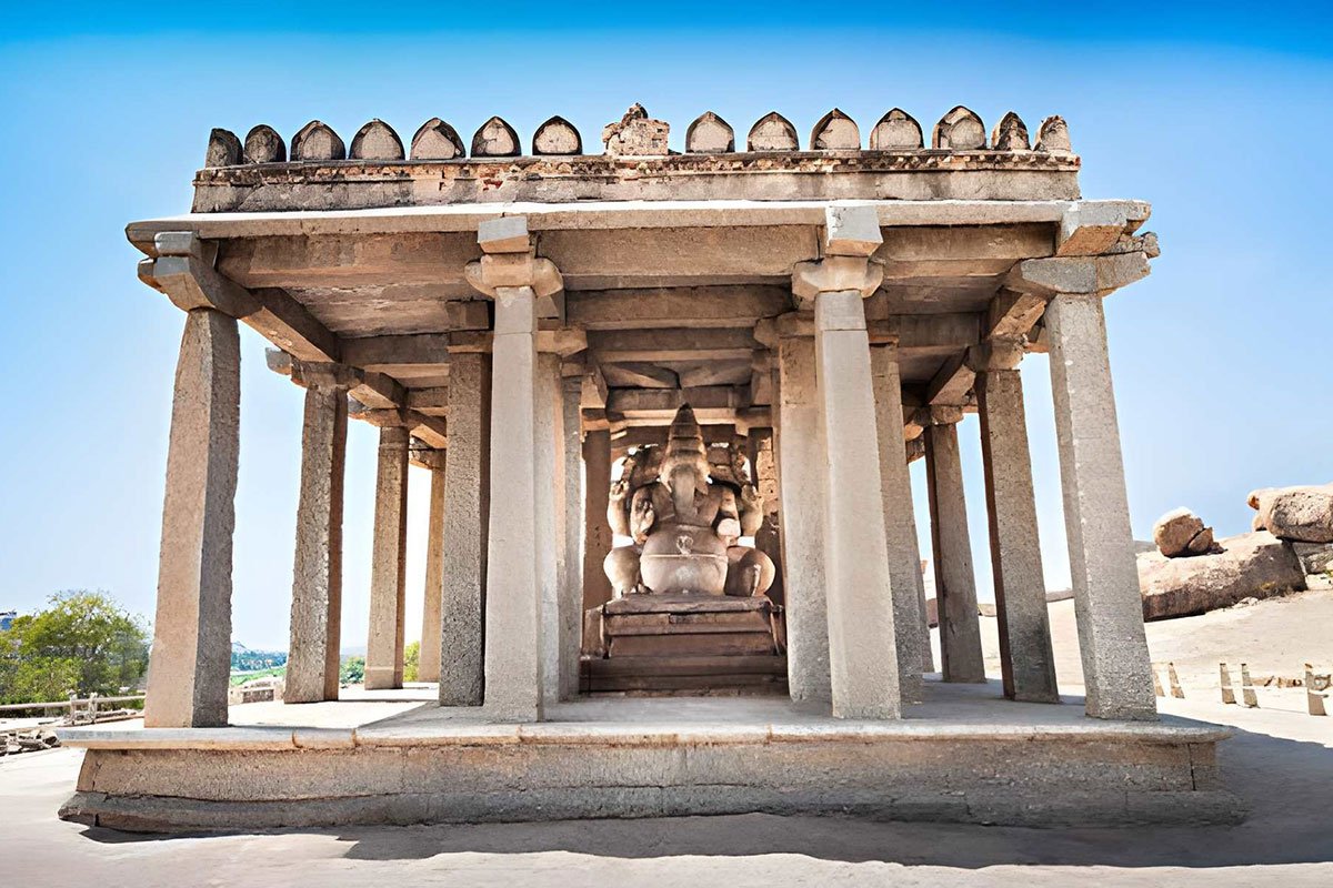 MS-Holidays-Mysuru-Sasivekalu-&-Kadalekalu-Ganesha-Temples