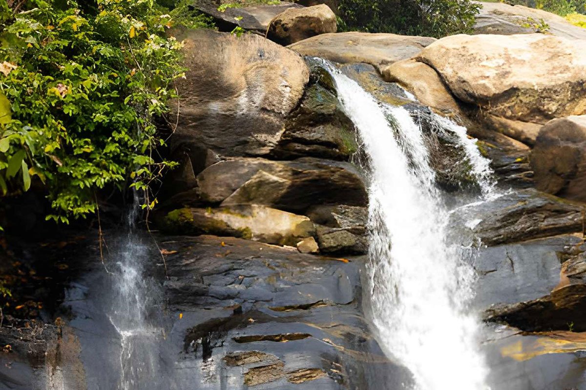 MS-Holidays-Mysuru-Soochipara-Falls