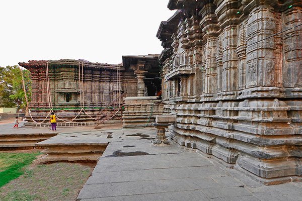 MS-Holidays-Mysuru-Thousand-Pillar-Temple