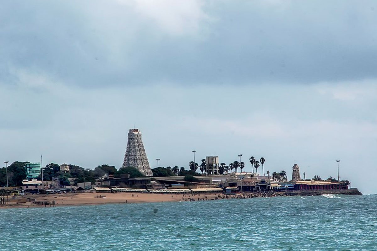 MS-Holidays-Mysuru-Tiruchendu-beaches