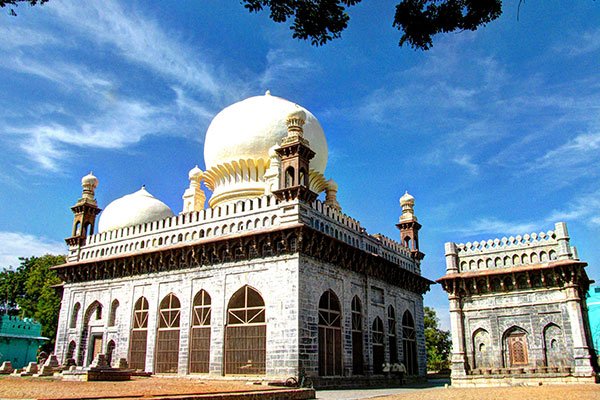 MS-Holidays-Mysuru-Tomb-of-Abdul-Wahab-Khan